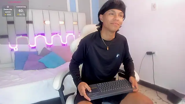 AndyKings 1 online show from February 12, 3:45 am