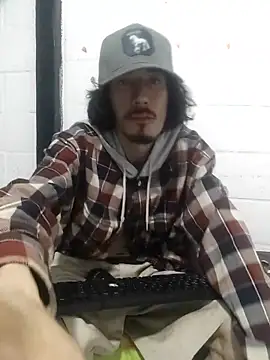 sk8-boy online show from April 11, 10:03 pm