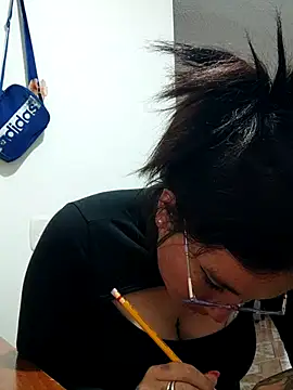 mara adiction online show from February 11, 10:48 pm