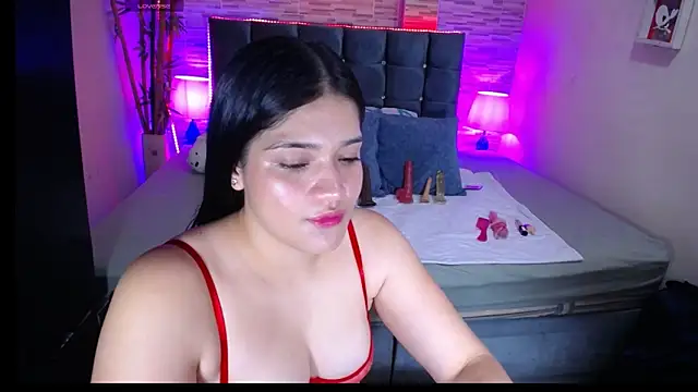 Valeri hot22 online show from April 8, 9:15 pm