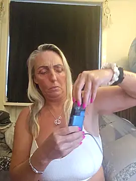 theblondecocklover online show from May 23, 8:02 pm
