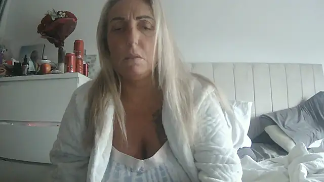 theblondecocklover online show from June 11, 6:11 am