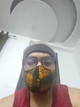 NunnuLelo online show from April 11, 8:35 pm