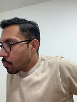 Snapshot of AdrianGarcia89 chatting on March 28, 2:11 am AdrianGarcia89 online show from March 28, 2:11 am