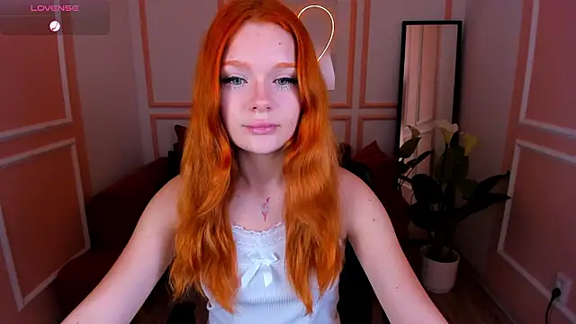 Snapshot of BunnyBooby chatting on February 17, 8:48 pm BunnyBooby online show from February 17, 8:48 pm