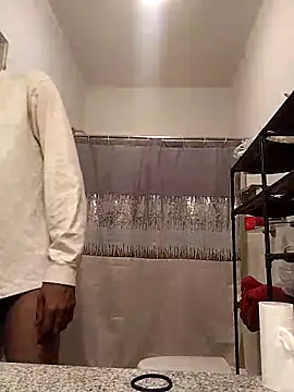 Snapshot of AverageAnt_ chatting on February 8, 5:00 am AverageAnt online show from February 8, 5:00 am