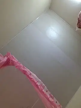 Yasmin-n online show from December 17, 5:02 am