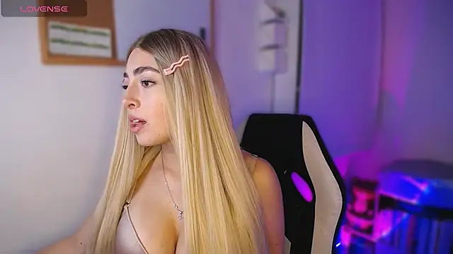 channel blondee online show from May 28, 10:29 pm