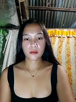 Snapshot of sheriesassyann chatting on April 10, 12:32 pm sheriesassyann online show from April 10, 12:32 pm