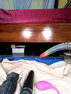 hi-miki online show from April 17, 1:47 pm