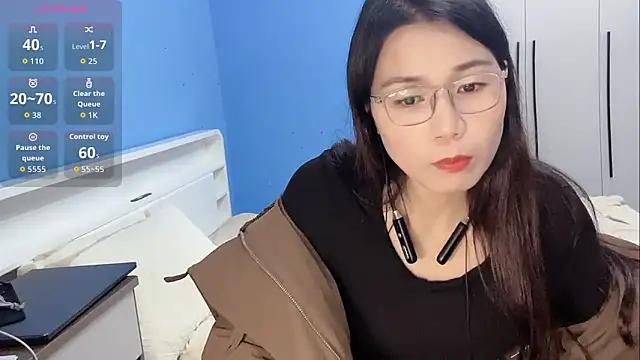 Emma-mimi online show from December 17, 12:44 pm