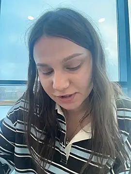 Niki Hug online show from January 7, 9:01 am