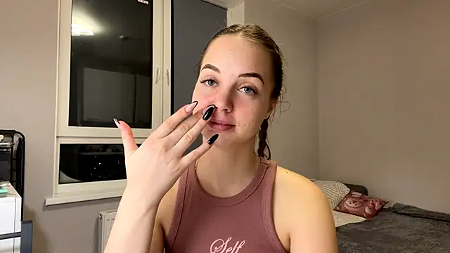 AliceQueenGirl online show from January 10, 3:47 pm