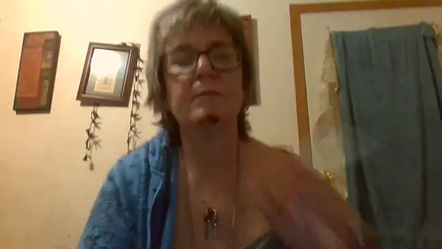becky1111 online show from May 29, 2:53 am