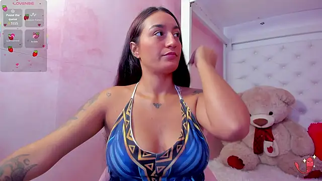 Snapshot of amarantha__milk2 chatting on January 11, 12:21 pm amarantha milk2 online show from January 11, 12:21 pm