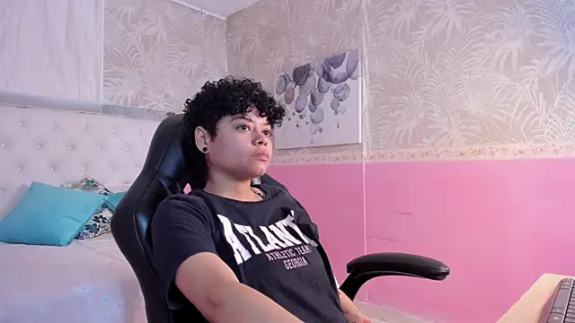 Sasha Venom online show from December 18, 1:28 pm