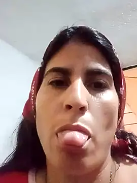 Snapshot of Laflaca12 chatting on April 7, 5:35 pm Laflaca12 online show from April 7, 5:35 pm