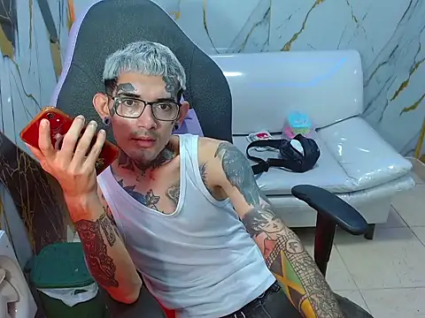 Boy tatto77 online show from February 15, 3:53 pm