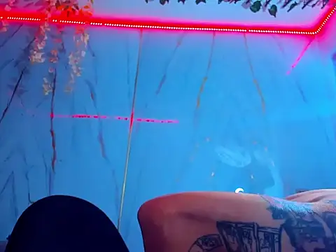 Boy tatto77 online show from April 14, 1:11 am