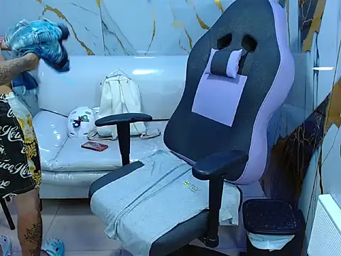 Boy tatto77 online show from April 20, 12:08 pm