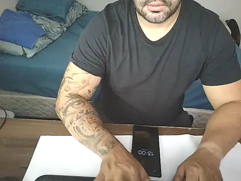 drlluis online show from January 8, 3:58 pm