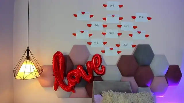 GahiaBelucci online show from February 14, 12:24 pm