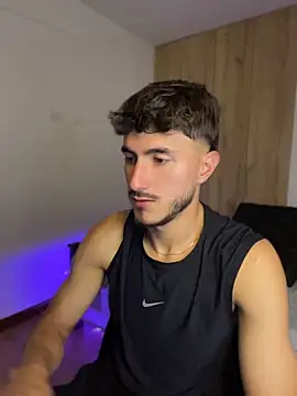 LIAM COLT online show from April 24, 12:13 am