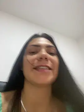 Nini  online show from December 20, 6:15 pm