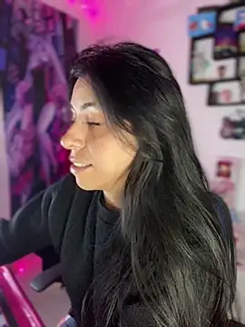 Sky Girl LS online show from April 18, 2:37 am