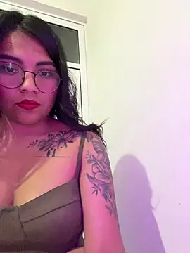 Yaneth1 online show from July 12, 3:30 am