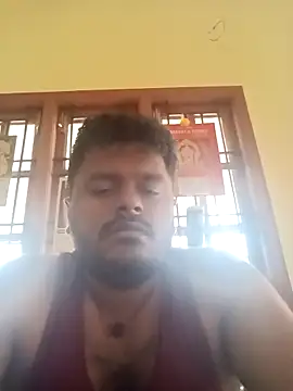 Snapshot of yourwellman chatting on February 18, 11:50 am yourwellman online show from February 18, 11:50 am