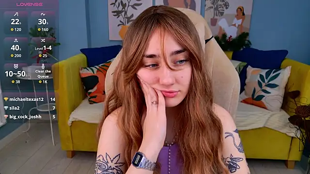 Snapshot of LilyMyerss chatting on December 20, 6:20 am LilyMyerss online show from December 20, 6:20 am