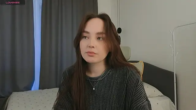 fallin lovee online show from March 31, 1:33 pm