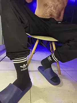 Snapshot of nicehairypig chatting on March 23, 5:55 am nicehairypig online show from March 23, 5:55 am