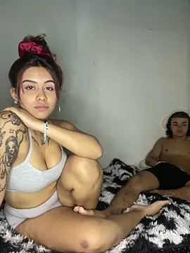 Snapshot of Exotic_couplex chatting on February 21, 1:17 am Exotic couplex online show from February 21, 1:17 am