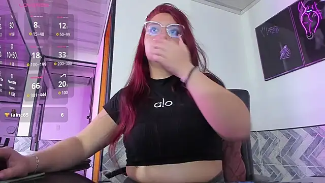 Isaa Tyler online show from December 18, 11:44 pm