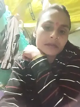 Snapshot of Cuty_priti chatting on January 15, 4:33 pm Cuty priti online show from January 15, 4:33 pm