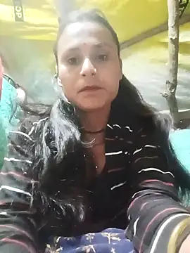 Snapshot of Cuty_priti chatting on February 7, 4:00 pm Cuty priti online show from February 7, 4:00 pm