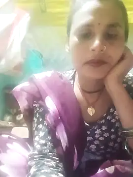 Snapshot of Cuty_priti chatting on February 14, 4:48 pm Cuty priti online show from February 14, 4:48 pm