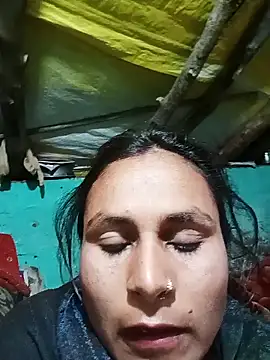 Snapshot of Cuty_priti chatting on February 16, 1:24 am Cuty priti online show from February 16, 1:24 am