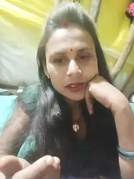Snapshot of Cuty_priti chatting on March 18, 5:05 pm Cuty priti online show from March 18, 5:05 pm
