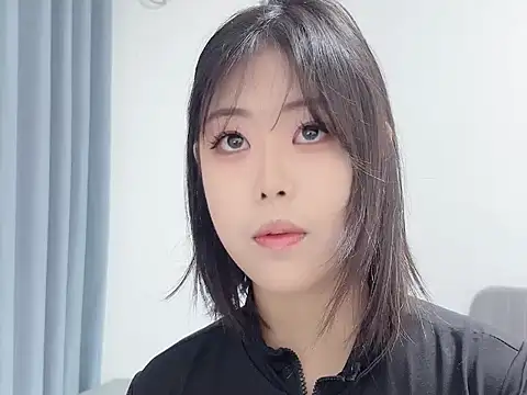 smalldaisy online show from December 22, 1:57 am