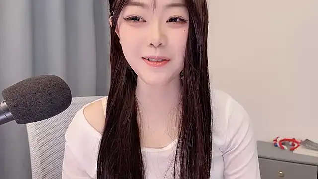 smalldaisy online show from March 27, 2:50 am