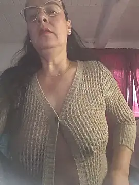 Snapshot of KiaraFoster chatting on June 9, 12:39 pm KiaraFoster online show from June 9, 12:39 pm