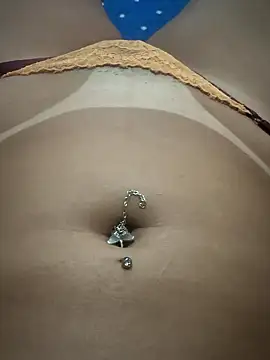 Snapshot of laramacedo2026 chatting on January 16, 1:26 pm laramacedo2026 online show from January 16, 1:26 pm