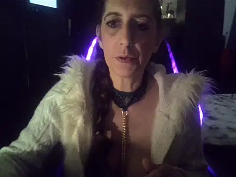 labelgecoquine online show from September 26, 7:07 pm