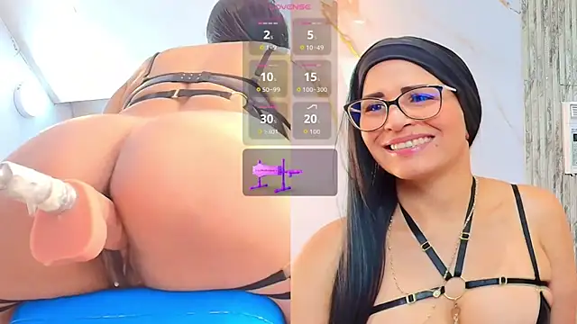 Snapshot of Isis_car0lina chatting on March 10, 10:53 am Isis car0lina online show from March 10, 10:53 am