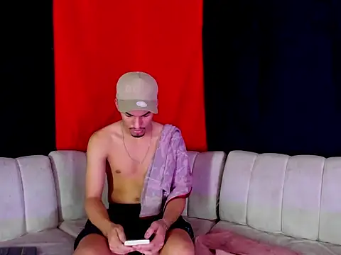 BrownieLoverss online show from February 10, 11:25 am