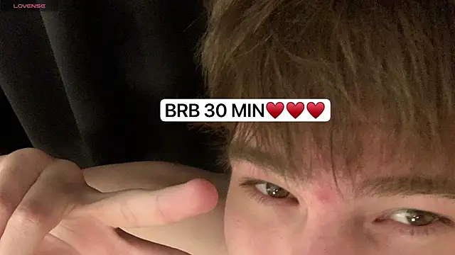 andyyzzz online show from January 16, 7:07 pm