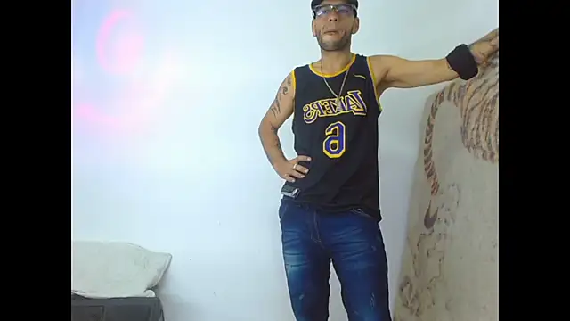 Alphamaster 92 online show from July 9, 3:54 am